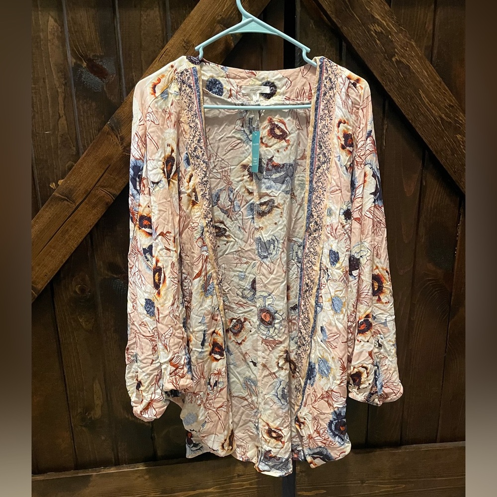 Maurices Floral kimono NWT